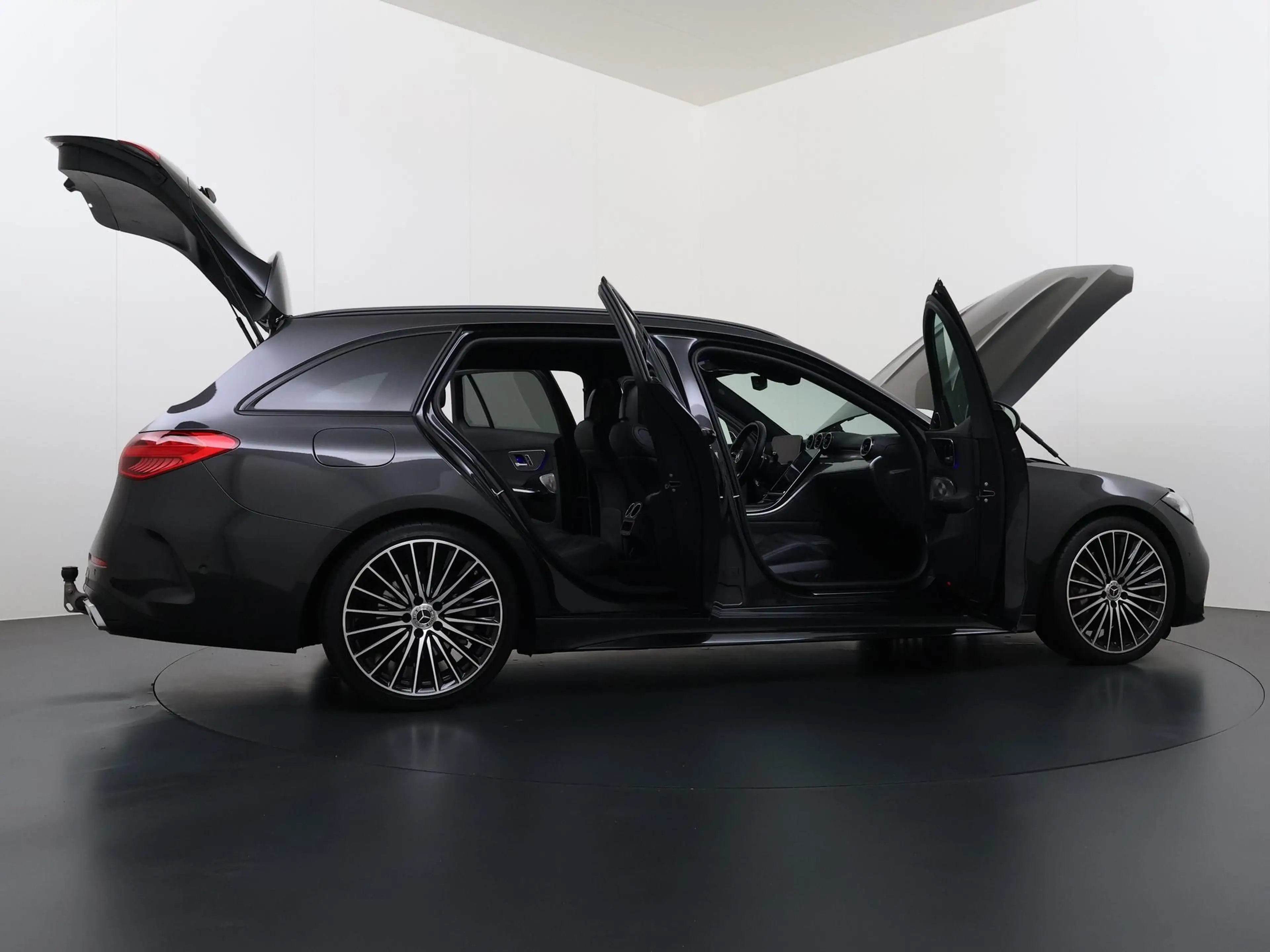 Mercedes-Benz C 200 Estate Launch Edition AMG Line | Trekhaak Wegklapb — photo 13