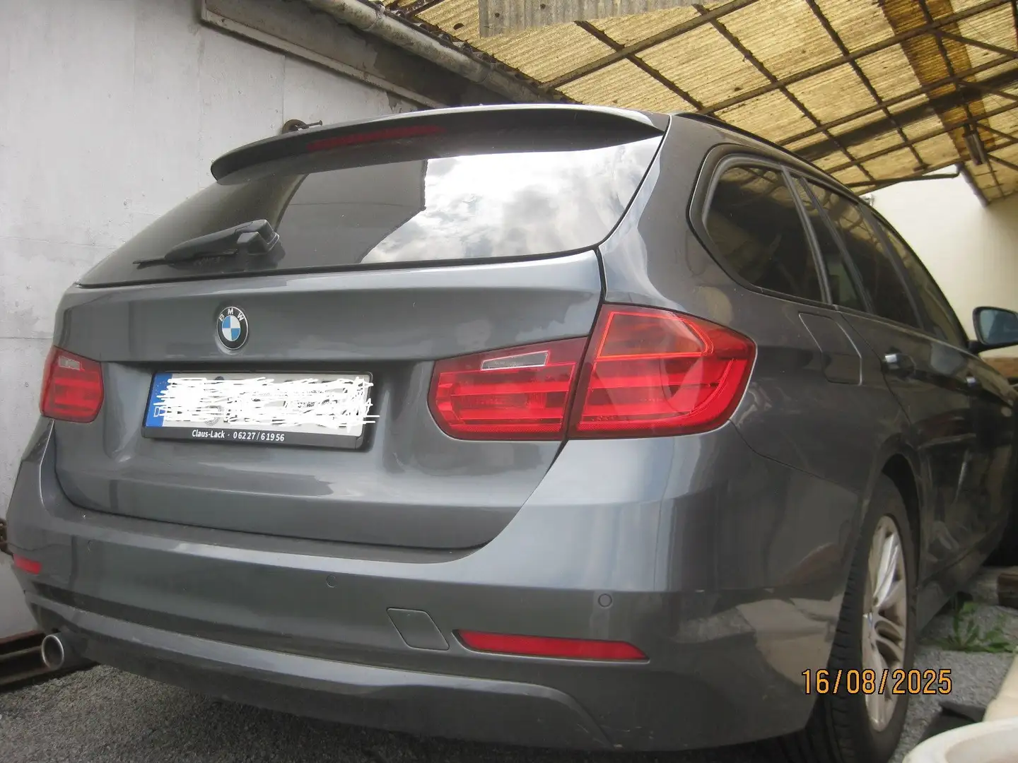 BMW 320 3er Touring Diesel 320d Touring Aut. Sport Line Černá - 1