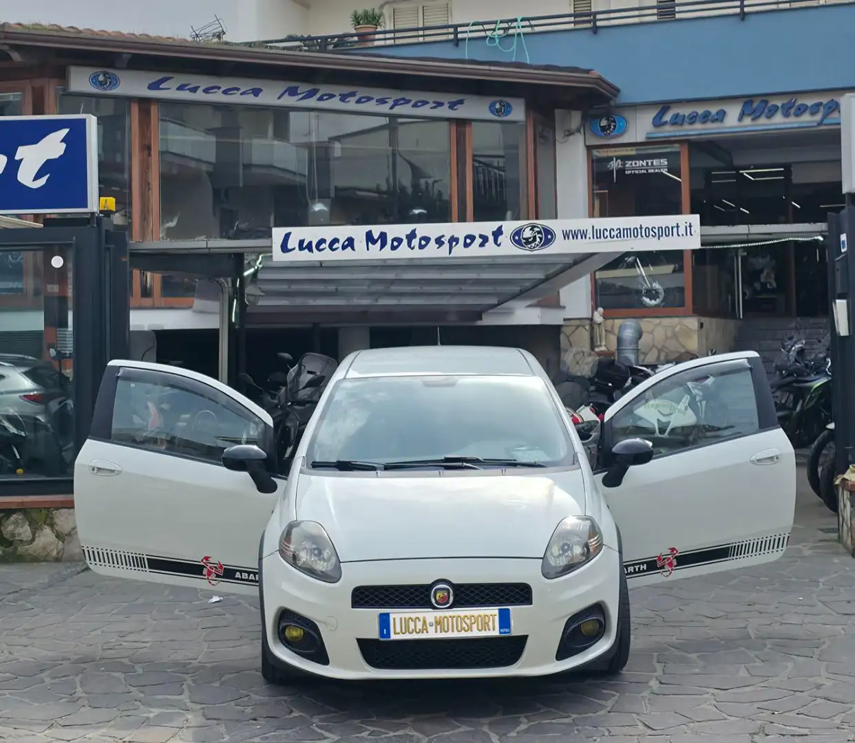 Abarth Grande Punto Grande Punto 1.4 t. t-jet 180cv 3p esseesse Weiß - 1