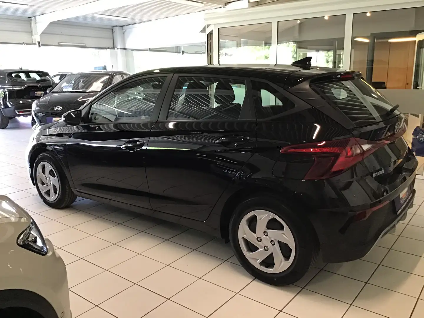 Hyundai i20 1.2i Comfort WORDT VERWACHT NIEUW 13KM CAMERA DAB Noir - 2