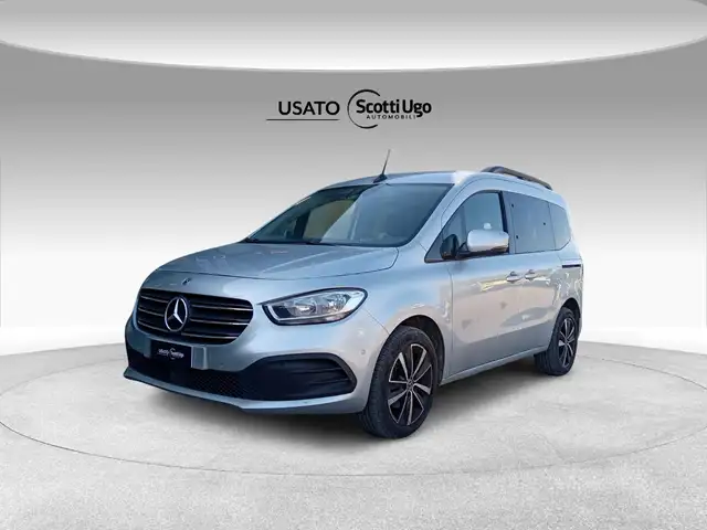 Mercedes-Benz 180d Sport auto