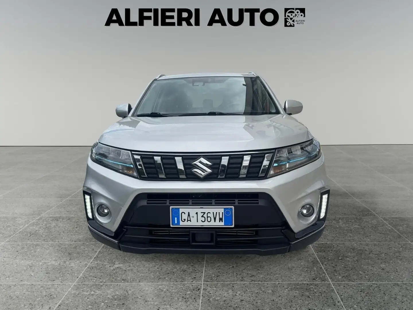 Suzuki Vitara 1.4 Hybrid 129cv 2WD 6MT Cool Silber - 2