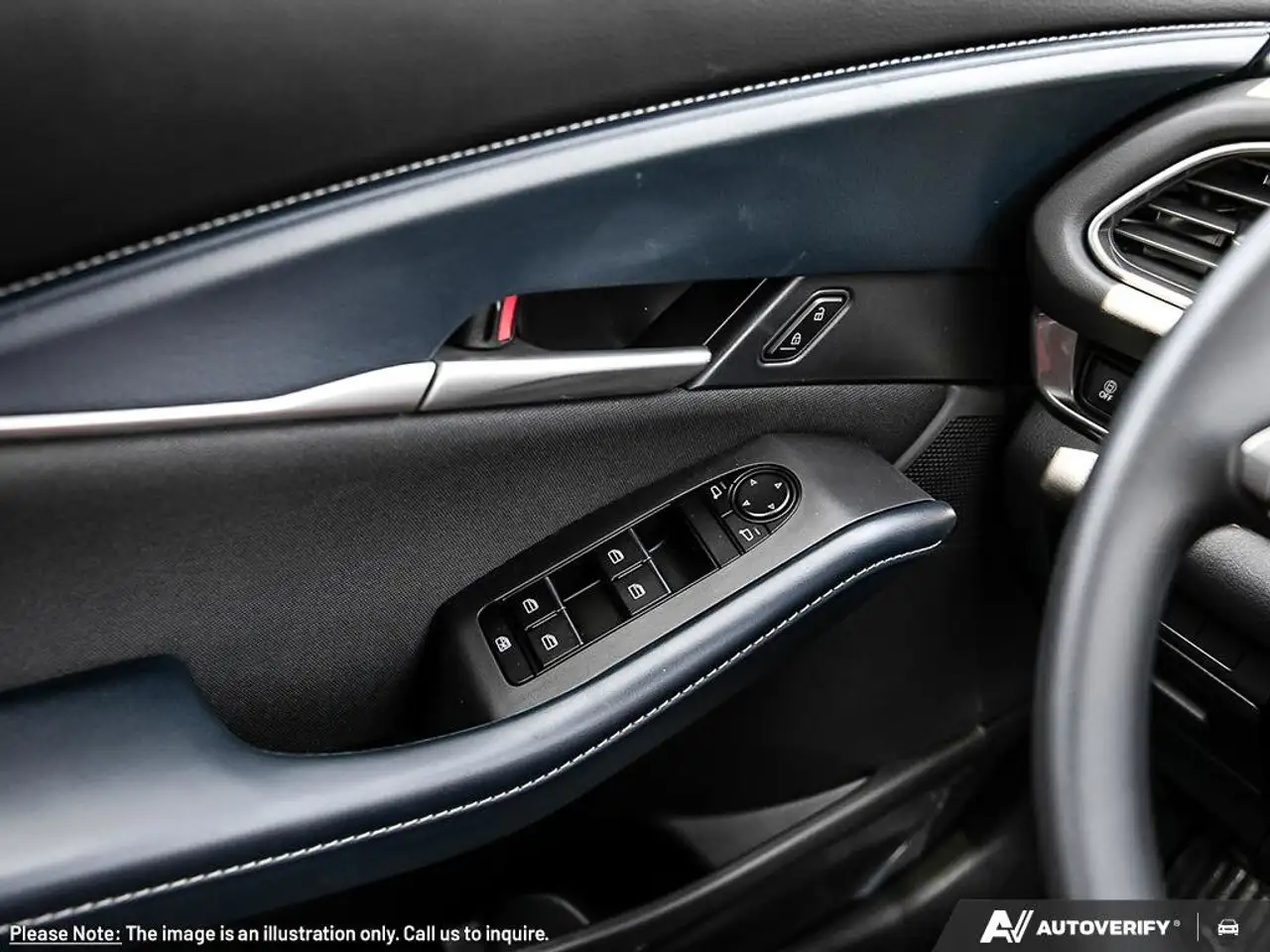 Mazda CX-30 photo Mazda CX-30