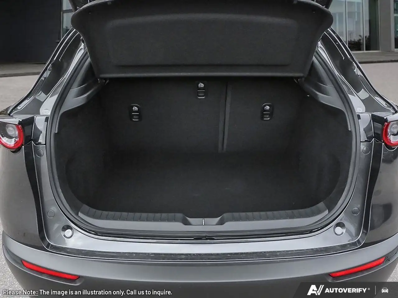 Mazda CX-30 photo Mazda CX-30