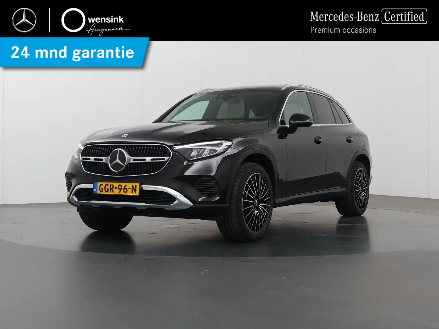 Mercedes-Benz GLC 300 300e 4MATIC Luxury Line | Panoramadak | Rijassiste Zwart - 1