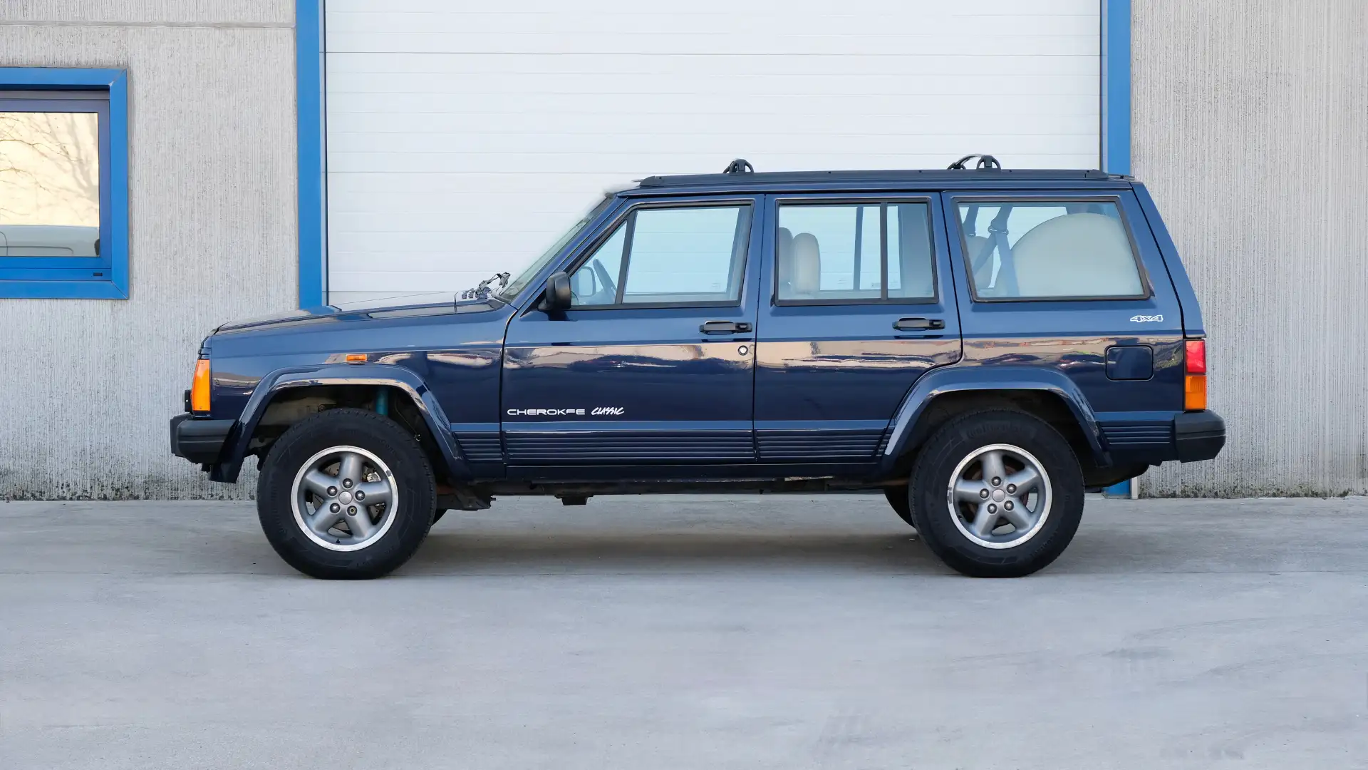 Jeep Cherokee XJ 2.5 LT  Benzina Manuale Blau - 2