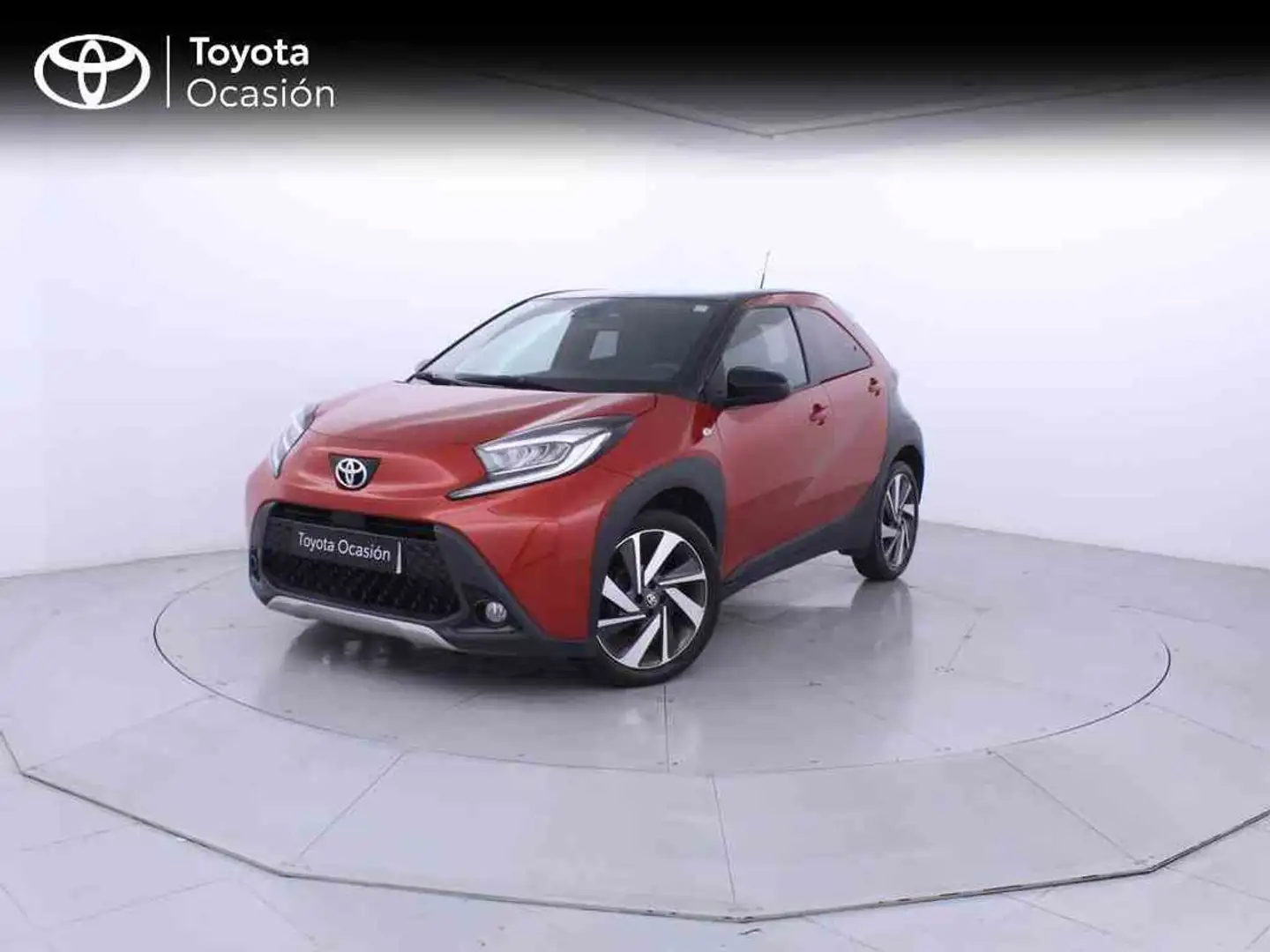 Toyota 1.0 VVT-I 72CV Trendy Edition Rojo - 1