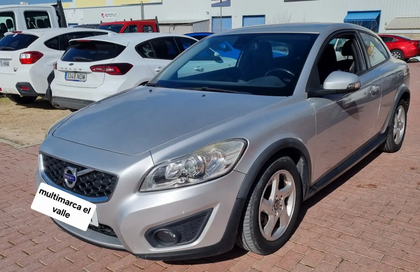 Volvo C30 1.6D DRIVe Momentum 115 Gris - 1