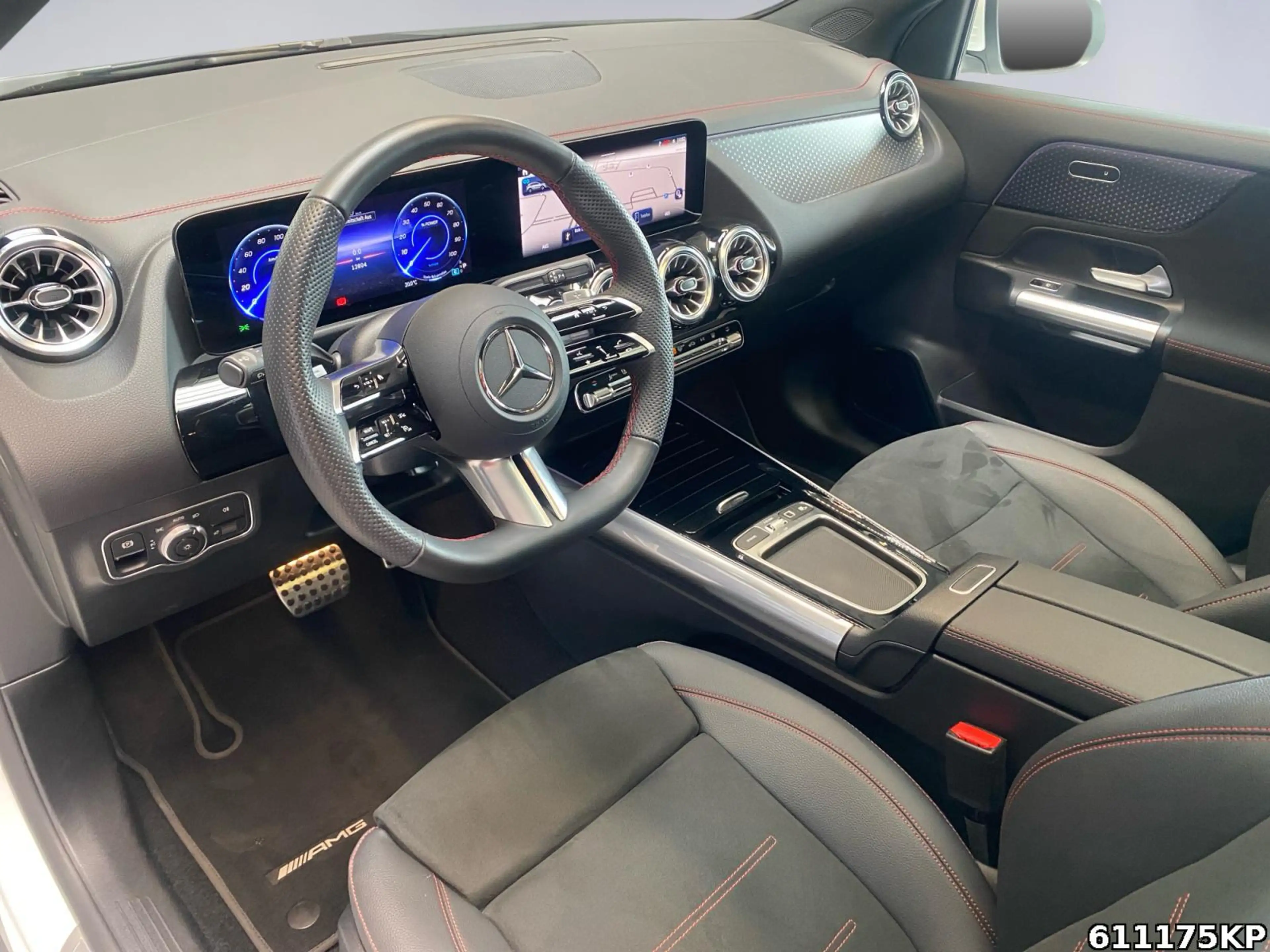 Mercedes-Benz EQA 300 4M AMG Pano Distronic 360° Keyless LED. — photo 13
