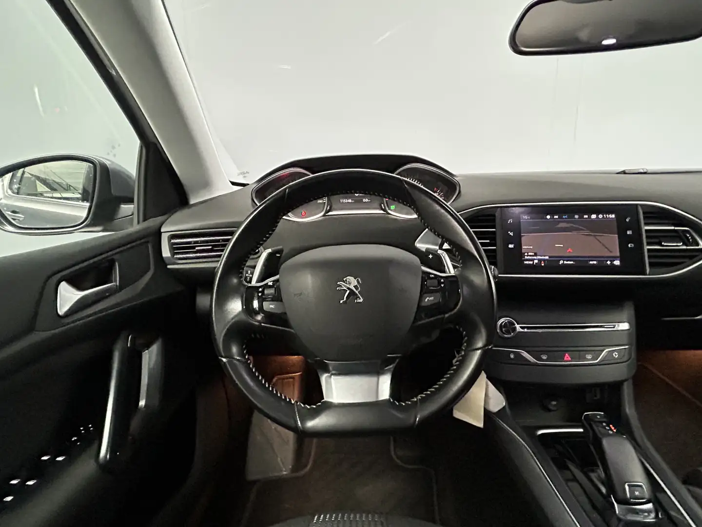 Peugeot 308 1.2 PureTech Allure Automaat|Camera|Sportstoelen Gris - 2