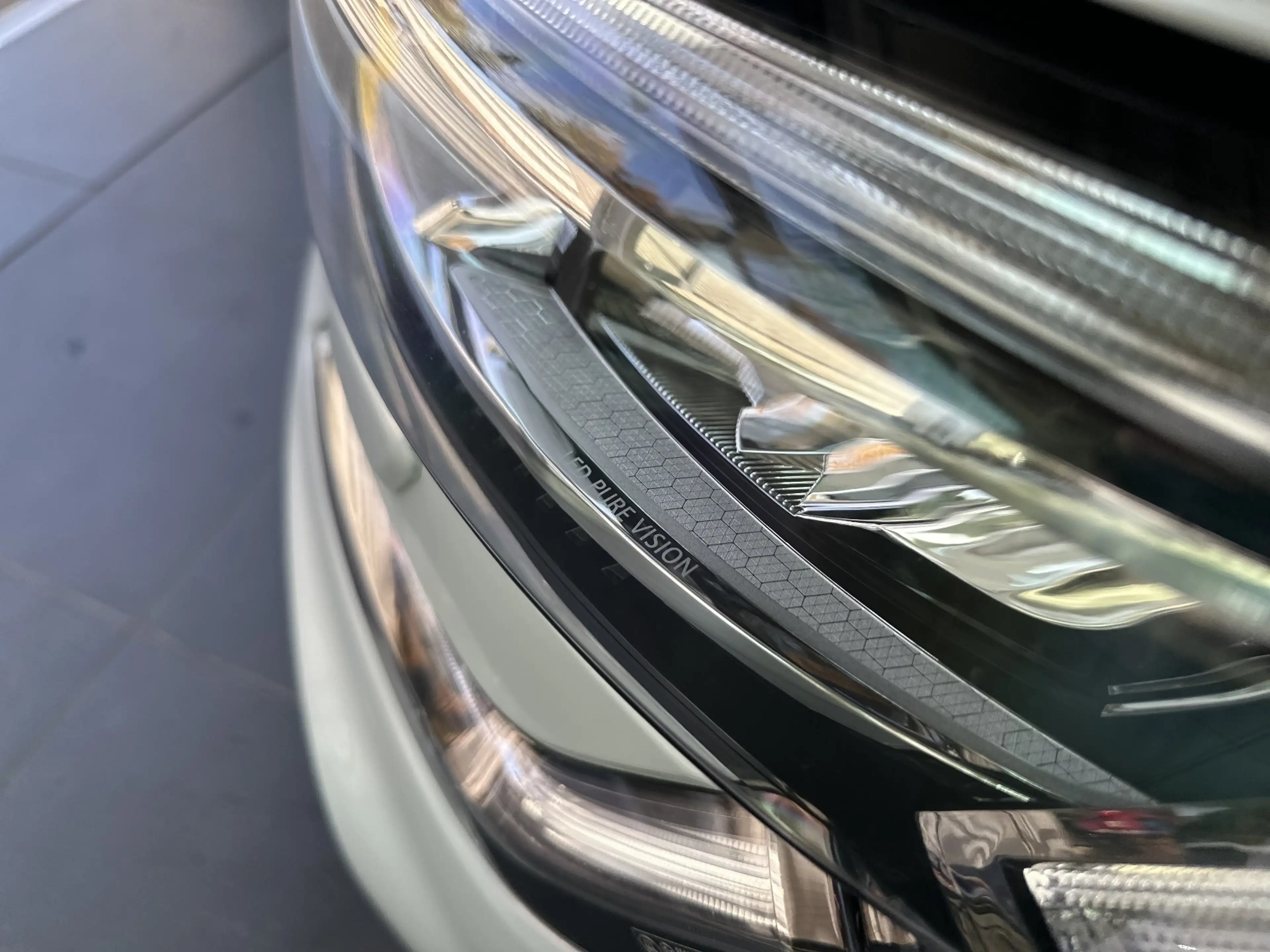 Renault Koleos INTENS dCi 185 4WD X-tronic ABS ESP — photo 5