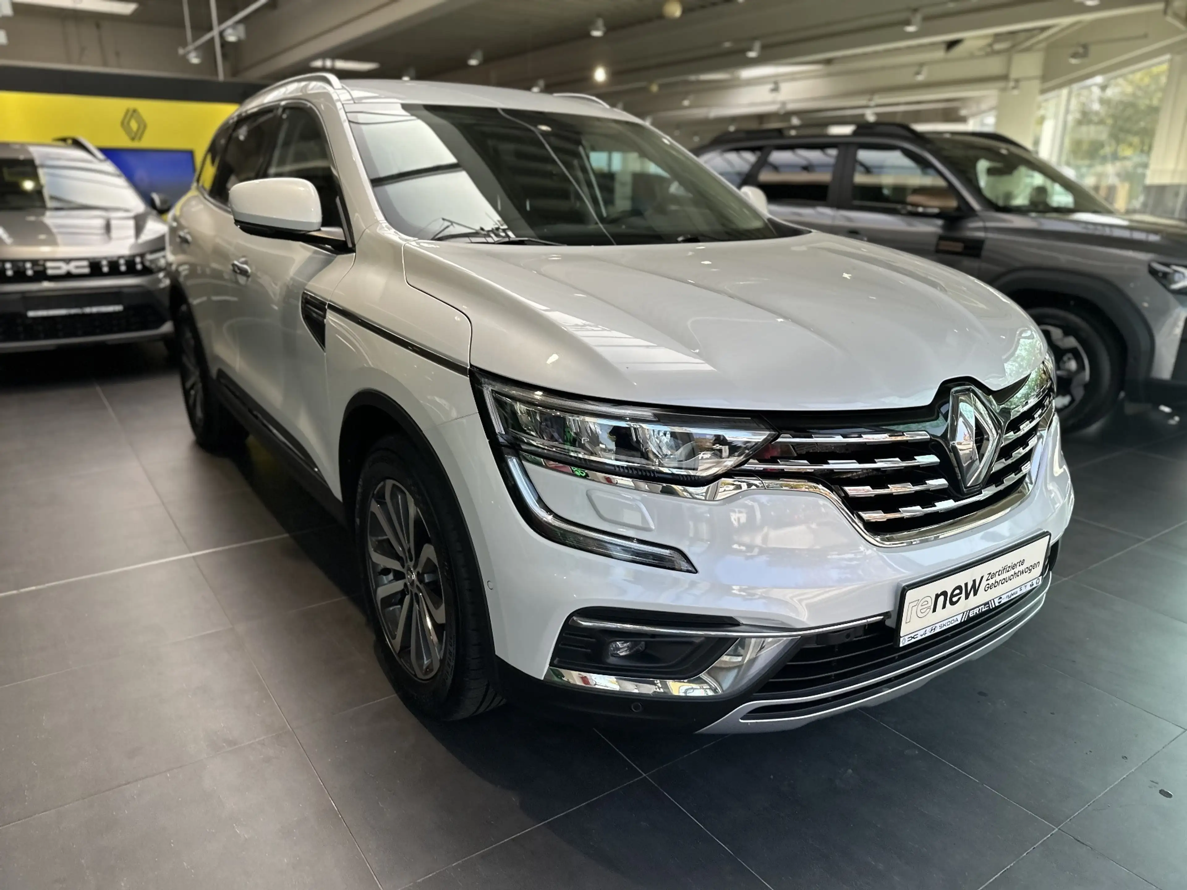 Renault Koleos INTENS dCi 185 4WD X-tronic ABS ESP — photo 6