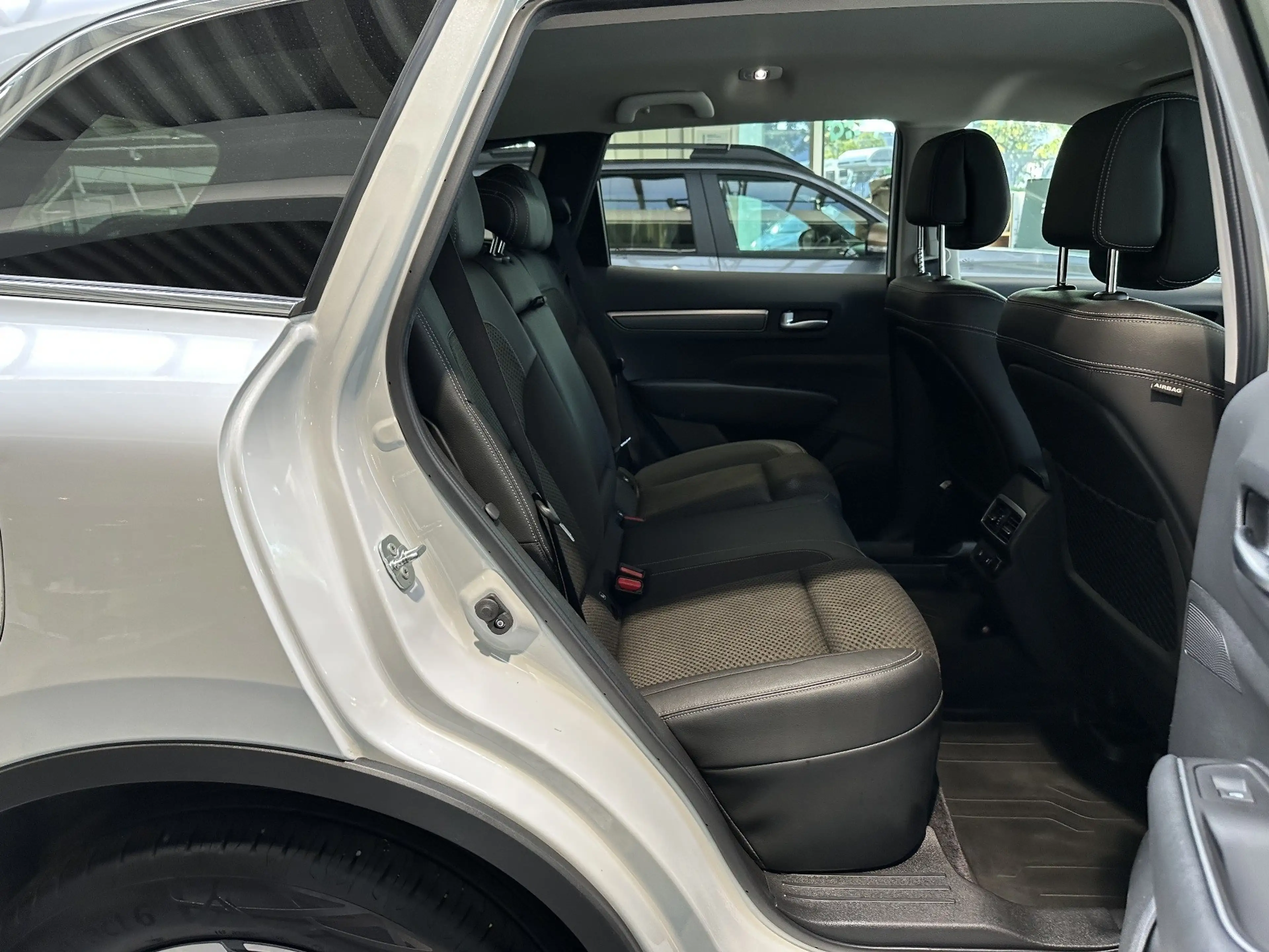 Renault Koleos INTENS dCi 185 4WD X-tronic ABS ESP — photo 13