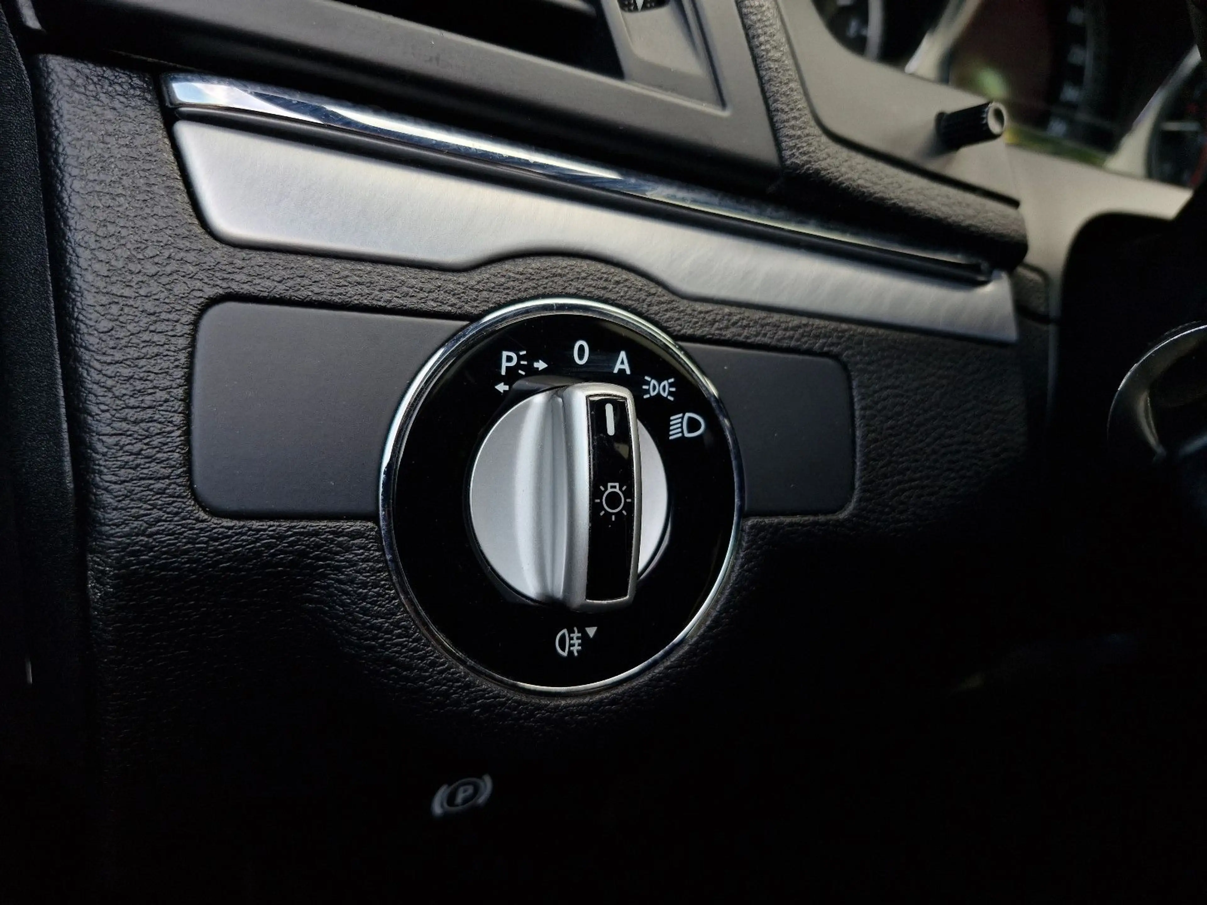 Mercedes-Benz E 250 CDI Coupe BlueEfficiency/LEDER/BI-XENON/PAN — photo 13