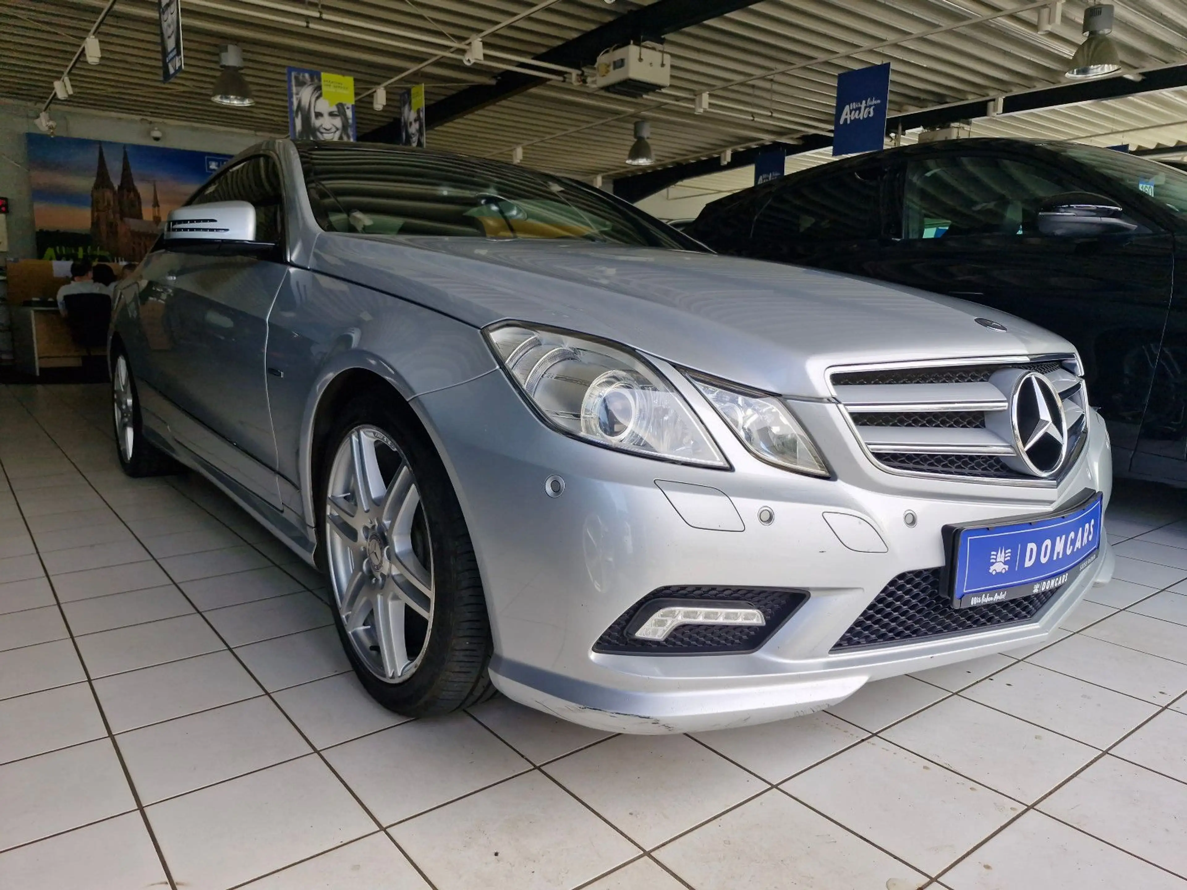 Mercedes-Benz E 250 CDI Coupe BlueEfficiency/LEDER/BI-XENON/PAN — photo 4
