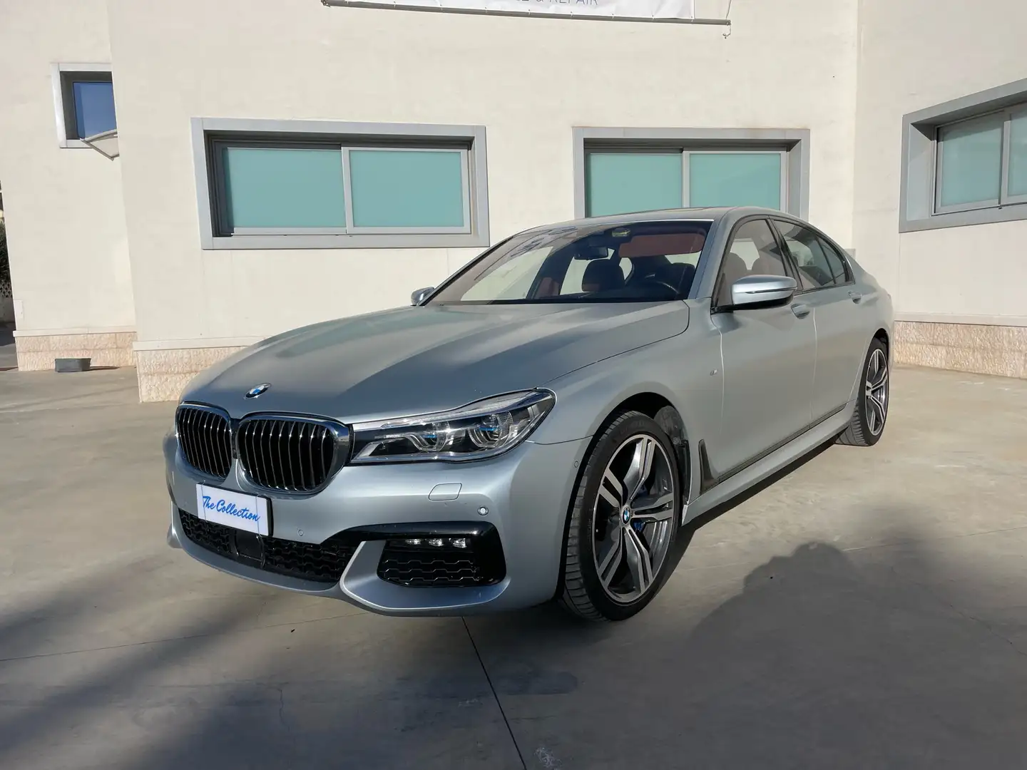 BMW 750 750d xdrive Msport Gris - 1