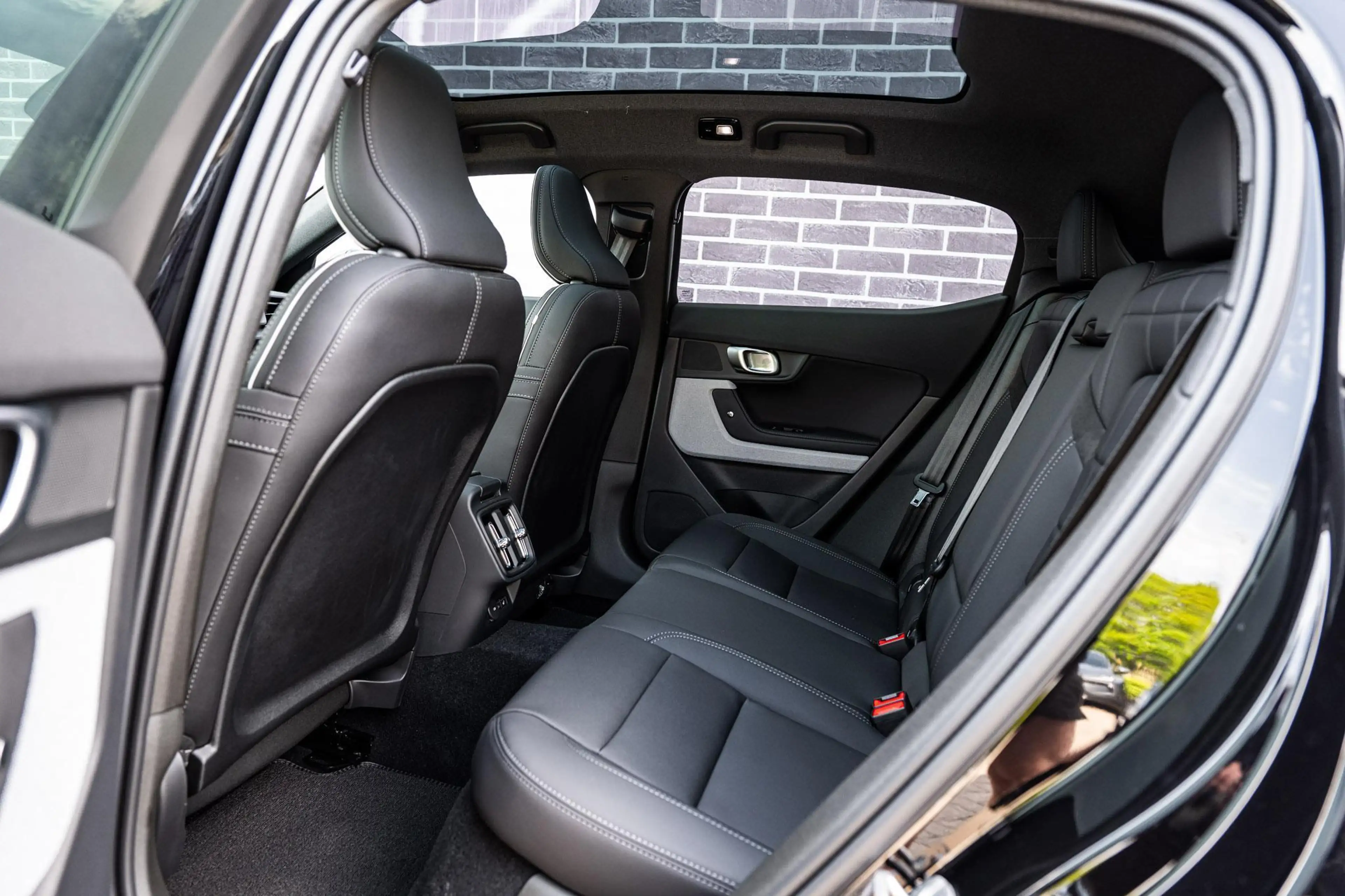 Polestar 2 Long Range Single Motor Prime 82 kWh | Pilot assis — photo 8