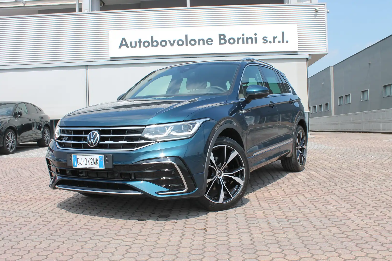 Volkswagen Tiguan Tiguan II 2021 2.0 tdi R-Line 150cv dsg Blu/Azzurro - 1