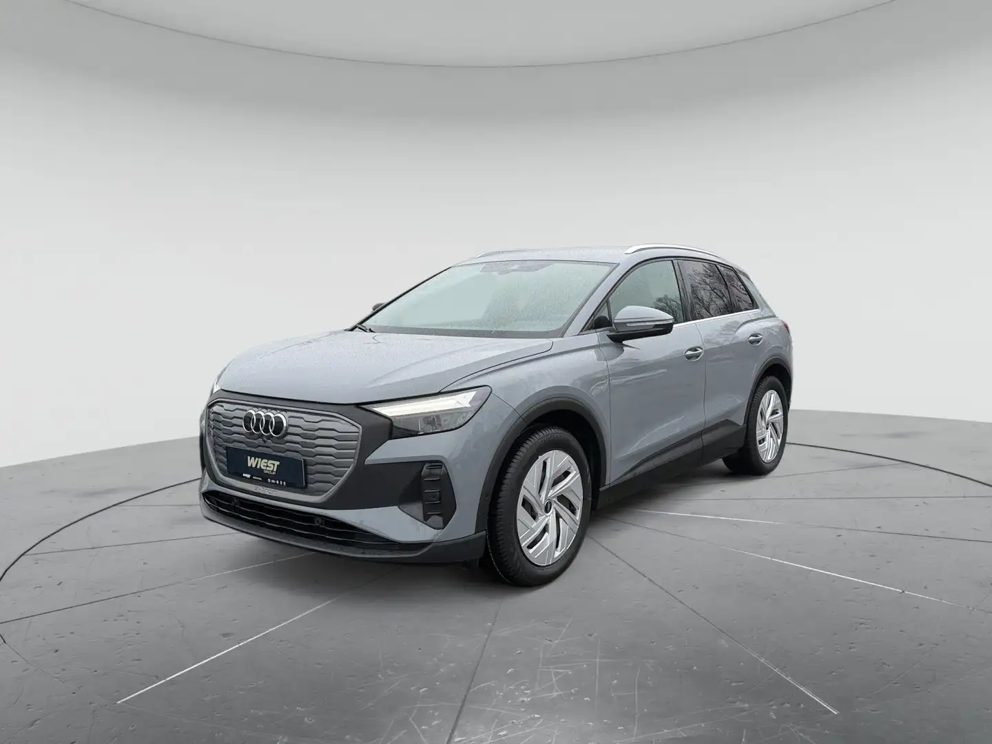 Audi Q4 e-tron 35 ACC PDC RFK SHZ 19" Ganzjahr. Argent - 2