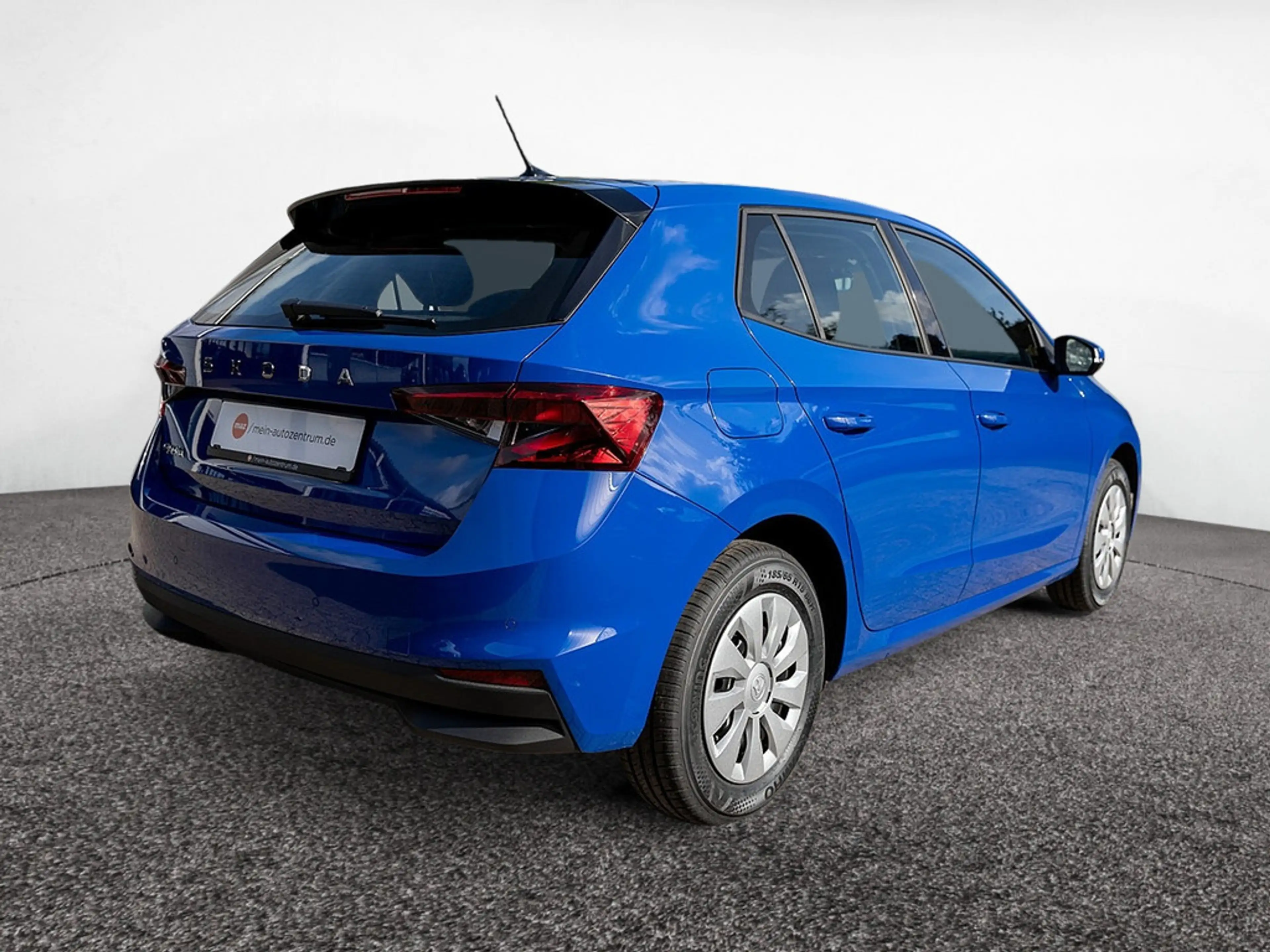 Skoda Fabia 1.0 MPI Essence LED KLIMA PDC — photo 4