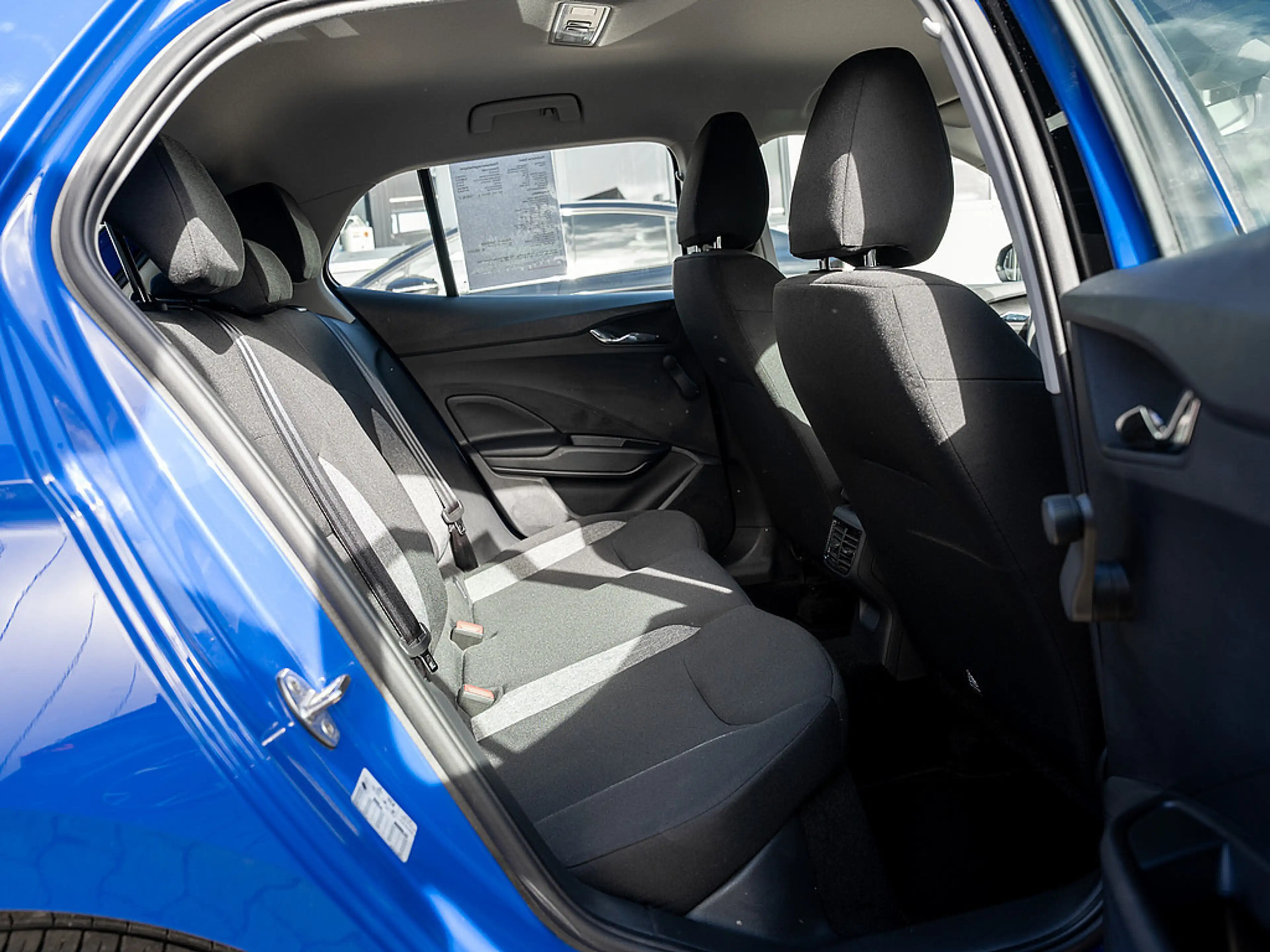 Skoda Fabia 1.0 MPI Essence LED KLIMA PDC — photo 5