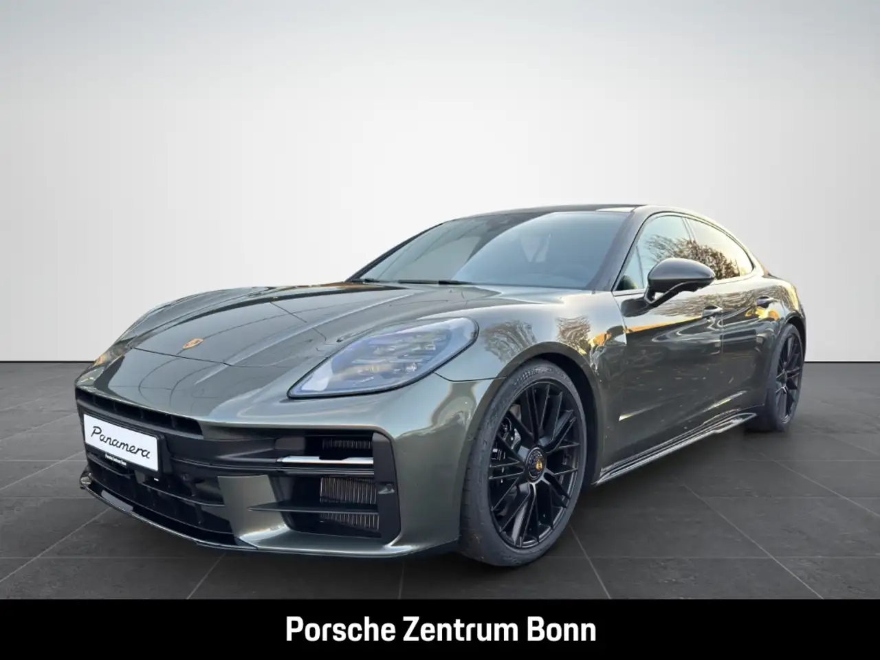 Porsche Panamera GTS HA-Lenkung InnoDrive Head-Up