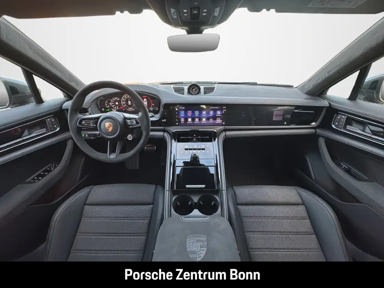 Porsche Panamera GTS HA-Lenkung InnoDrive Head-Up 14