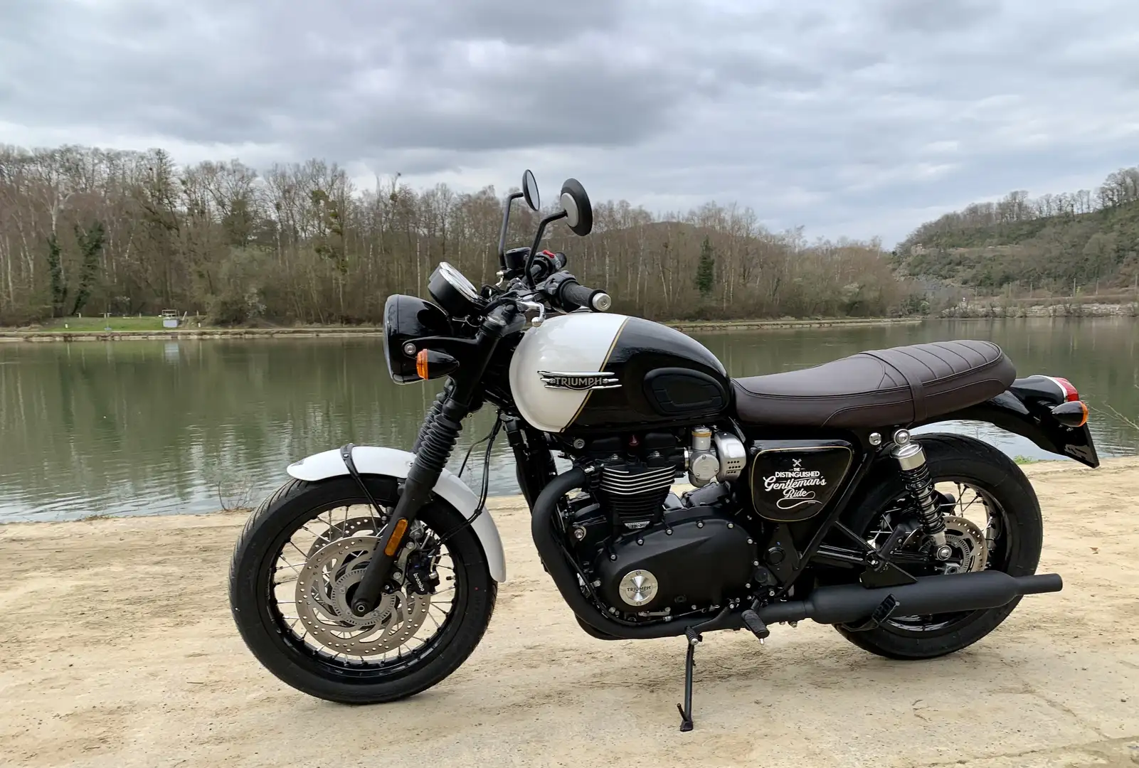 Triumph Bonneville T120 Black DGR LIMITED EDITION 250 worlwide - 1