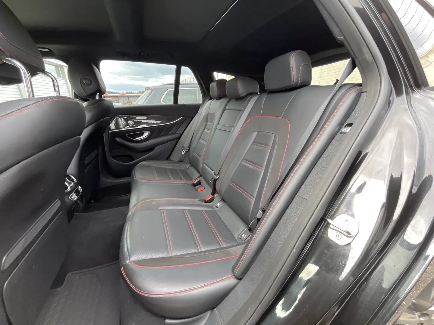 Mercedes-Benz E 43 AMG E43 AMG T 4MATIC Avantgarde Aut.Avantgarde crna - 2