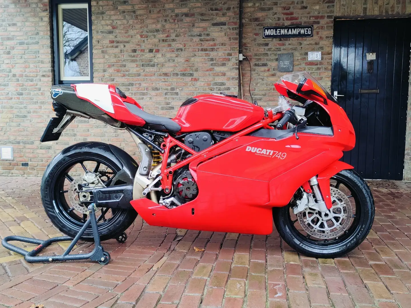 Ducati 749 Mono Czerwony - 1