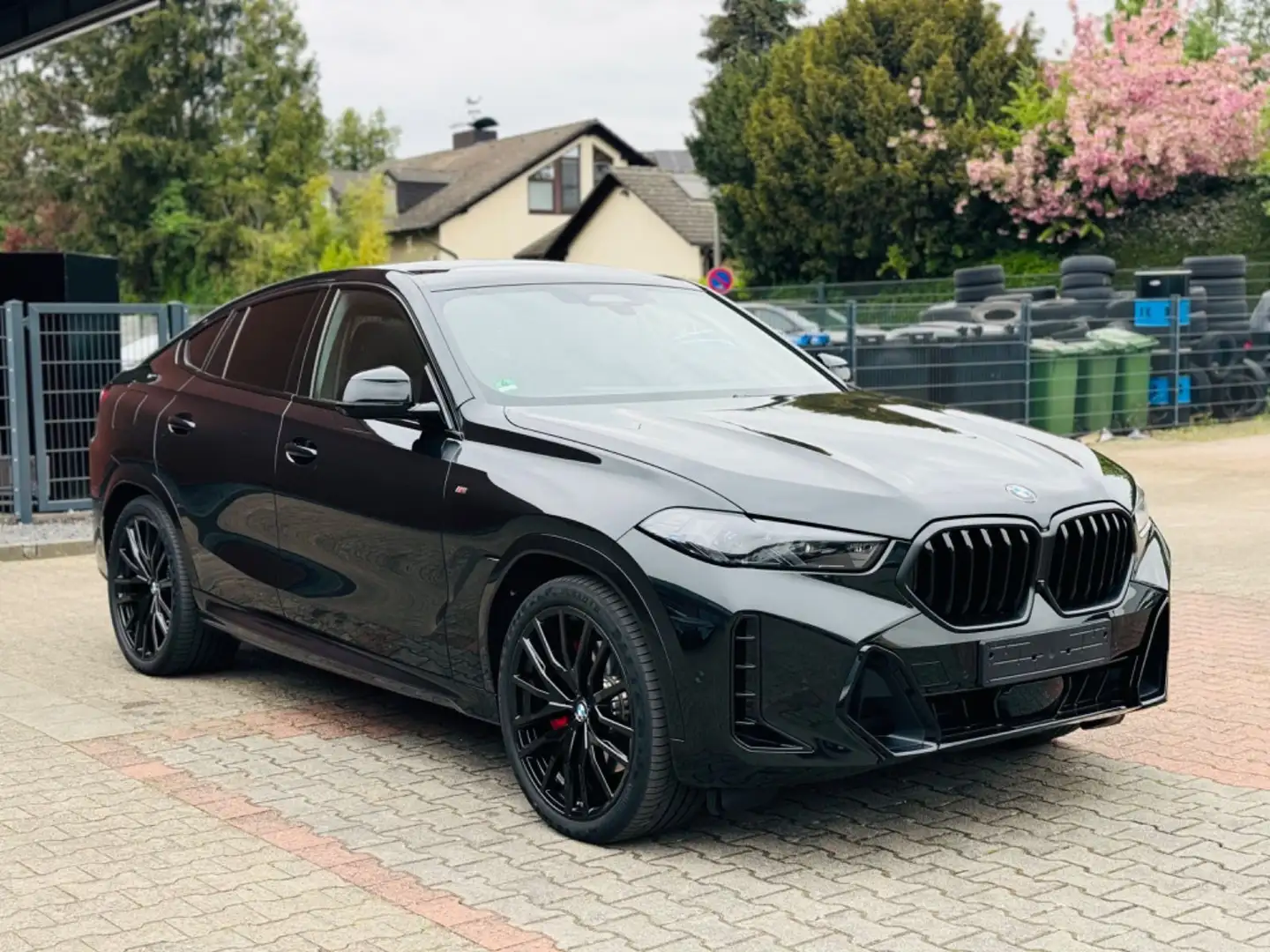 BMW X6 M Sport PRO Paket+MASSAGE+LUFT+S-SITZE+22 Noir - 1