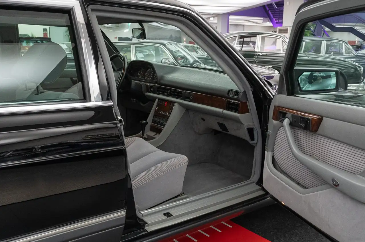 Mercedes-Benz 500 SEL Guard, foto 12