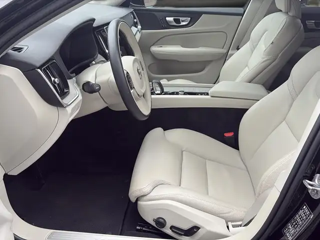 Volvo V60 view 15