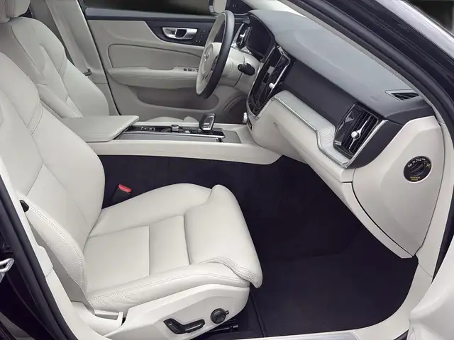 Volvo V60 view 14