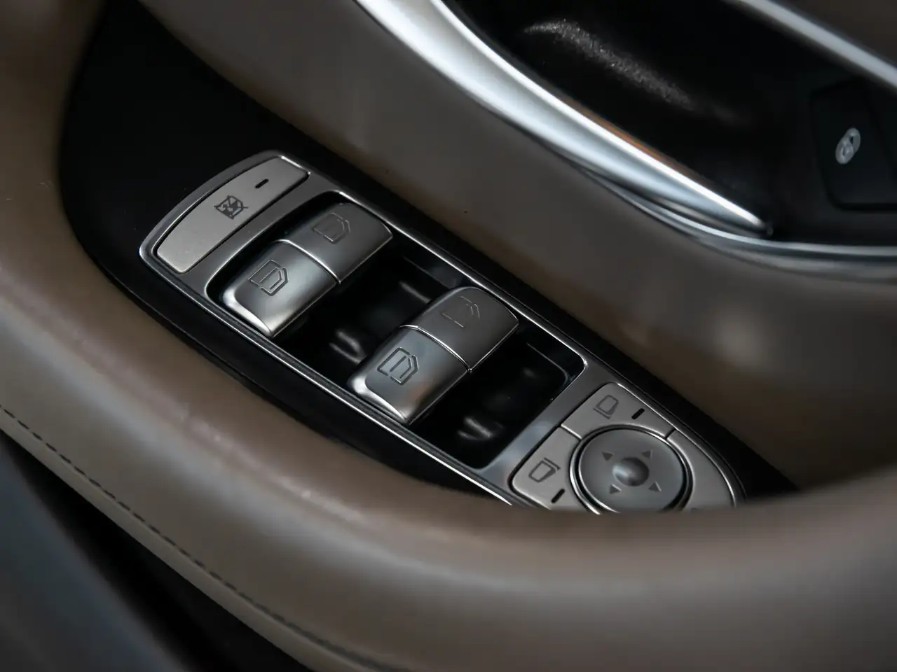 Mercedes-Benz AMG GT снимка Mercedes-Benz AMG GT