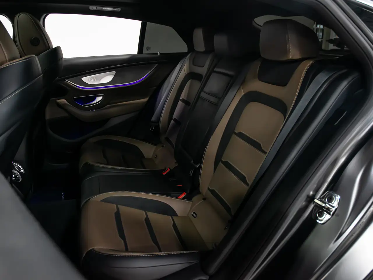 Mercedes-Benz AMG GT снимка Mercedes-Benz AMG GT