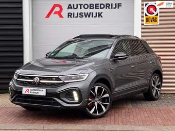 1.5 TSI R-Line Pano/IQ.Light/Keyless/Camera