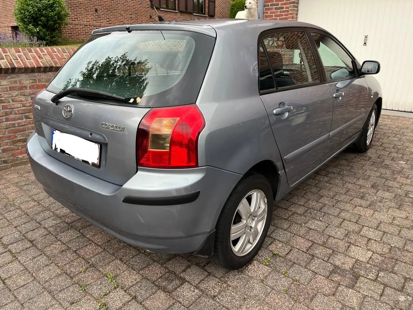 Toyota Corolla 1.4 L Gris - 2
