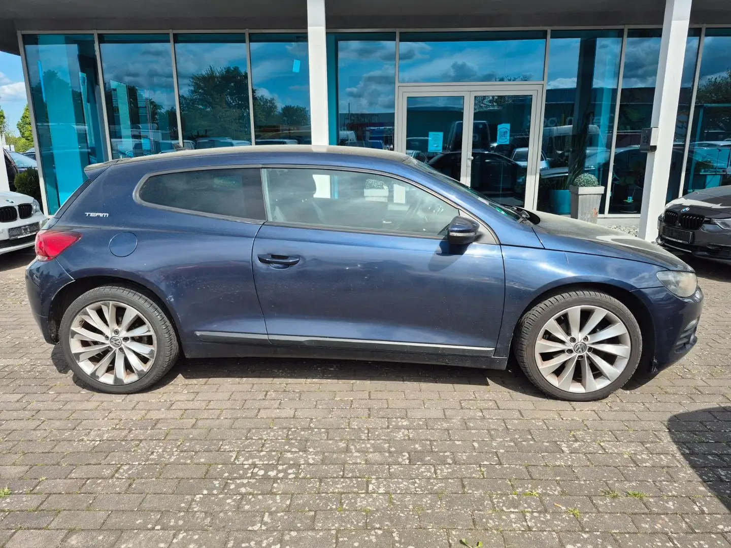Volkswagen Scirocco 2.0 TDI 103 kW Team Navi DSG Kamera plava - 2