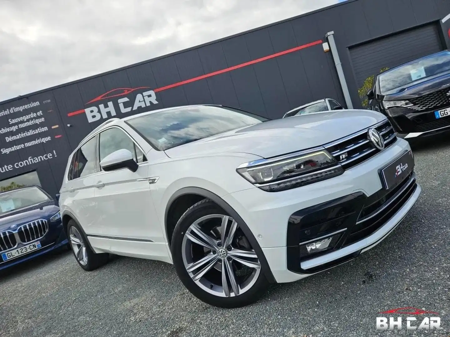 Volkswagen Tiguan 2.0 TDI 150 R-LINE DSG BVA Bianco - 2