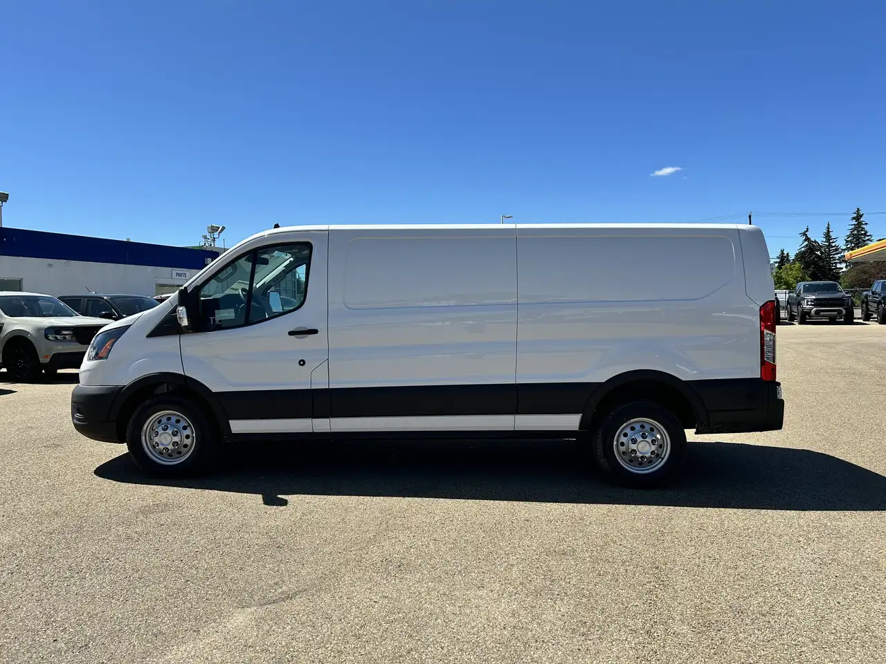 Ford Transit Cargo Van снимка Ford Transit Cargo Van