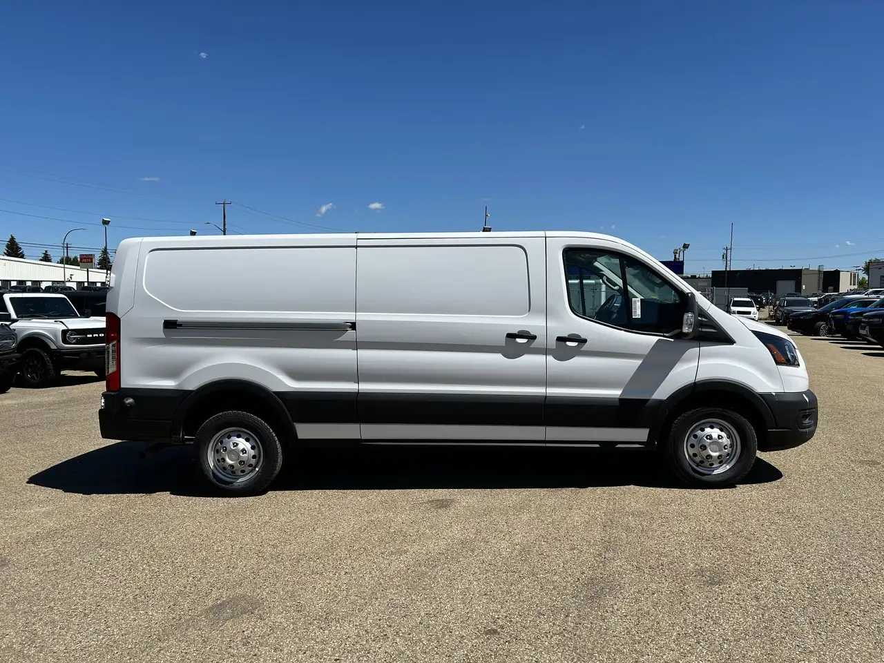 Ford Transit Cargo Van снимка Ford Transit Cargo Van