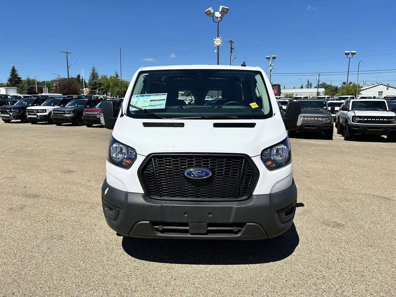 Ford Transit Cargo Van снимка Ford Transit Cargo Van