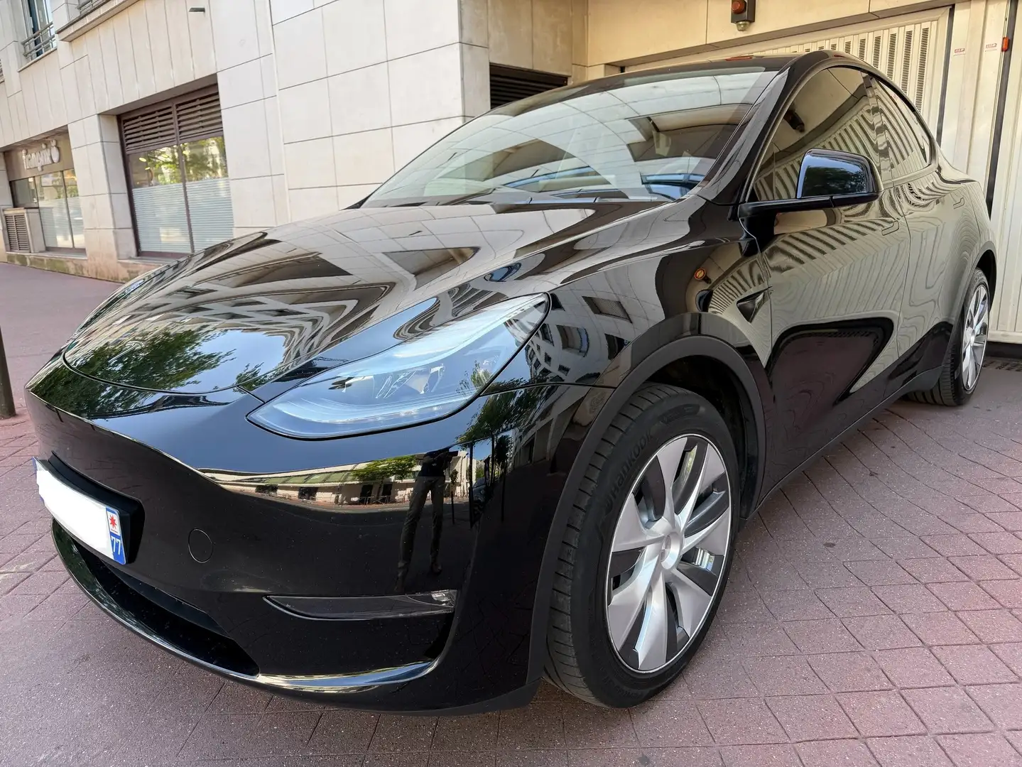 Tesla Model Y 25500ht LONG RANGE AWD Zwart - 1