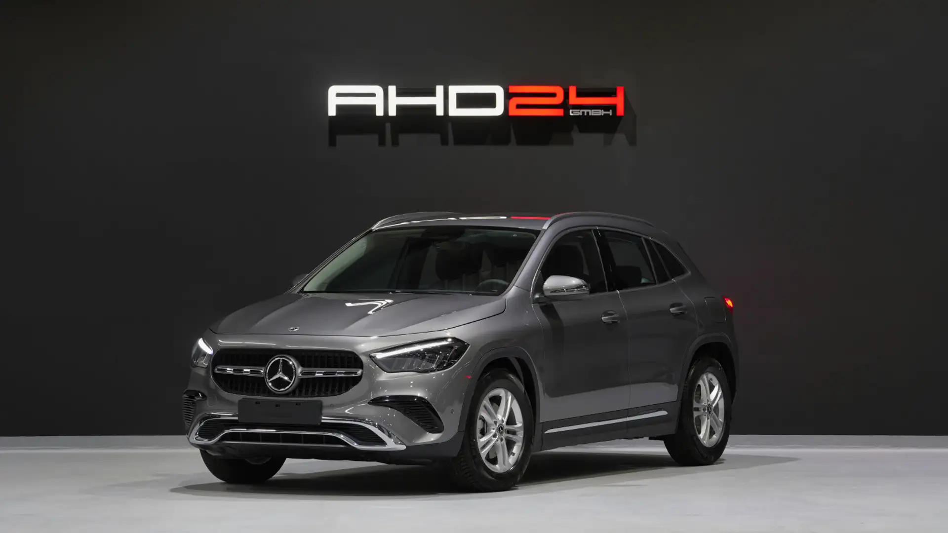 Mercedes-Benz GLA 200 GLA 200d - 1