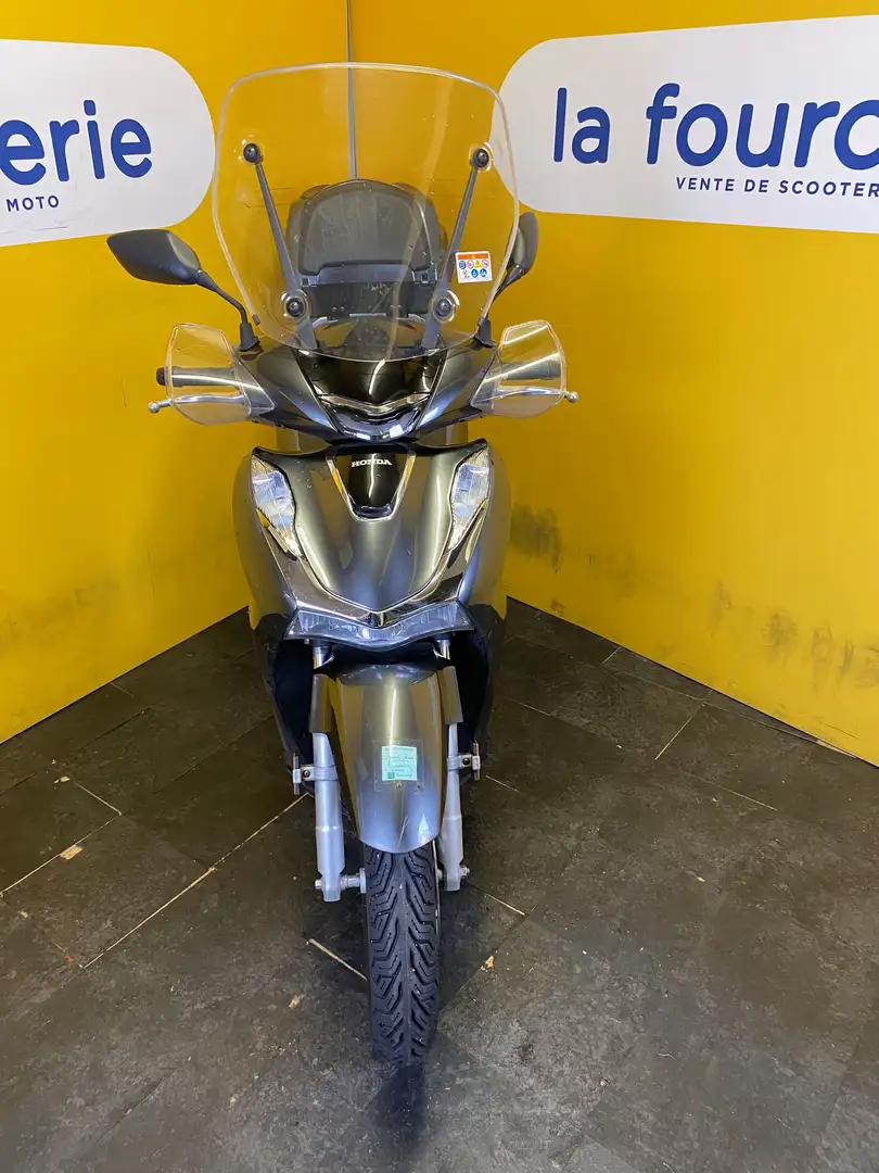 Honda SH 125 Gris - 2