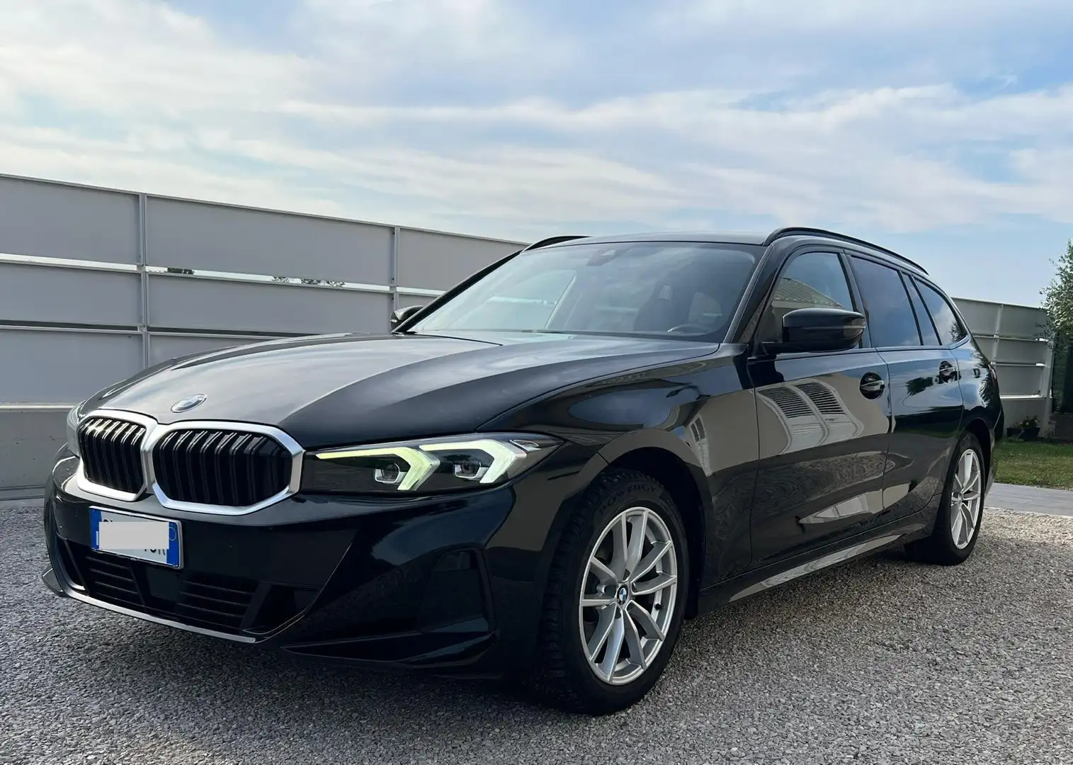 BMW 320 320d Touring mhev xdrive Sport auto - 2