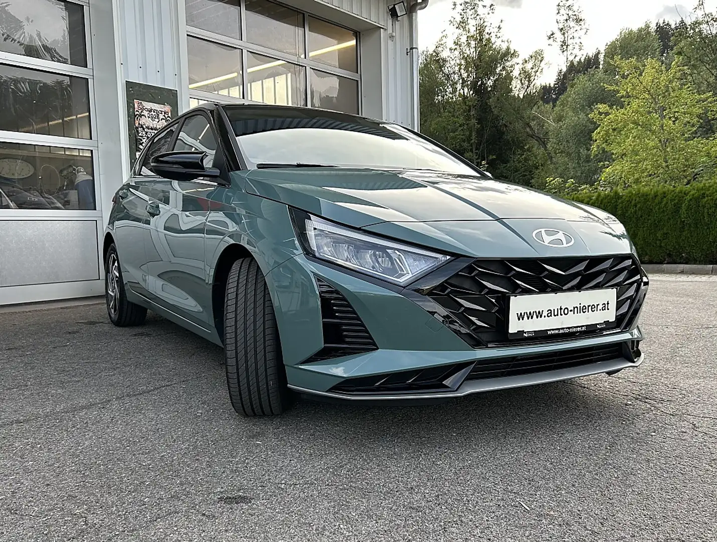 Hyundai i20 1,2 MPI GO PLUS Grün - 2