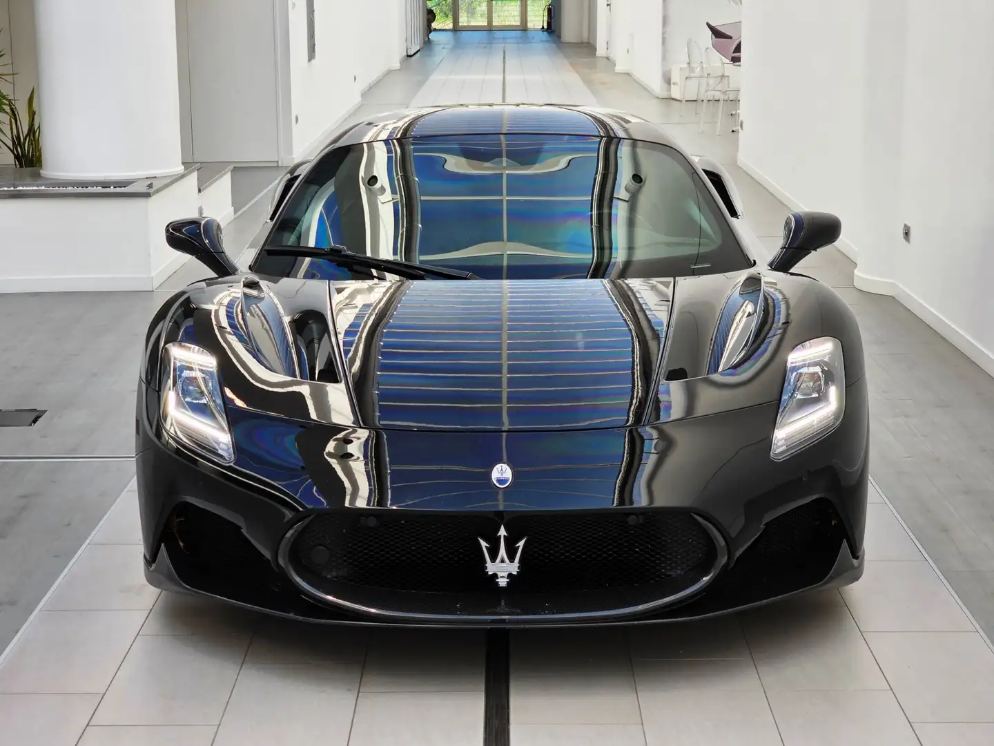 Maserati MC20 MC20 3.0 V6 630cv rwd auto Schwarz - 2