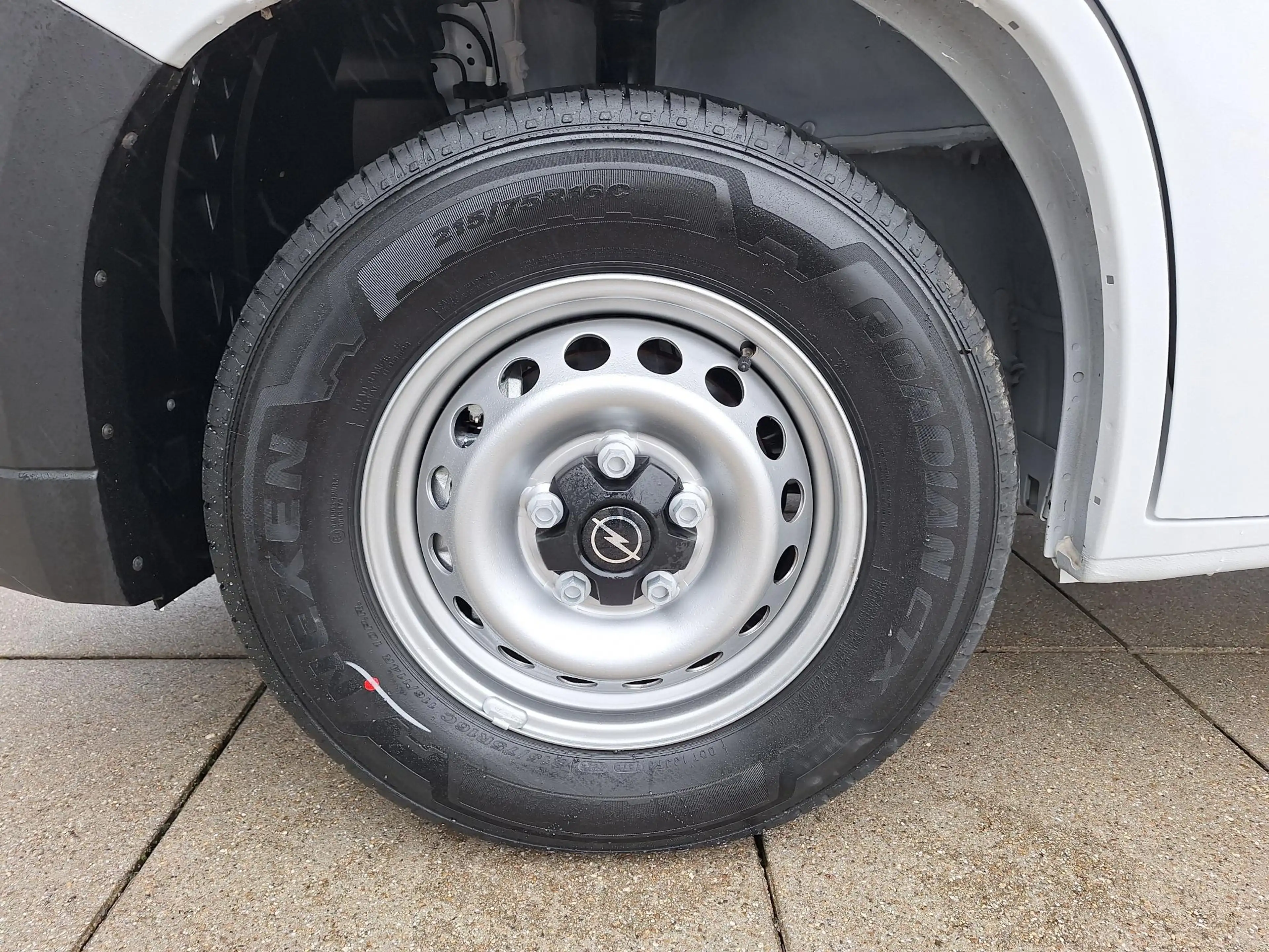 Opel Movano GB 2.2 D 140pk L2H2 Automaat | Navigatie | Climate — photo 14